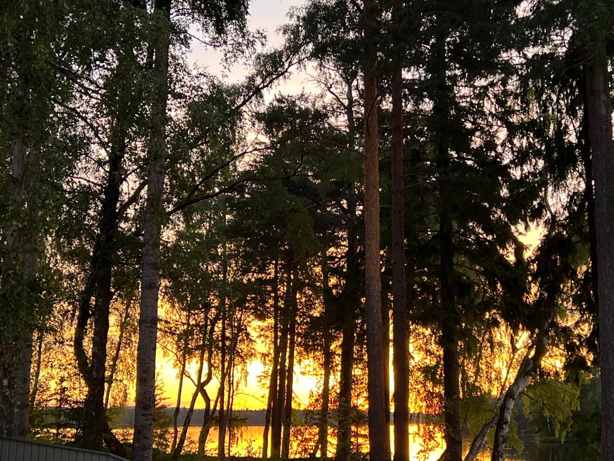 Lakecottage Djuvanäs Buitenkant foto
